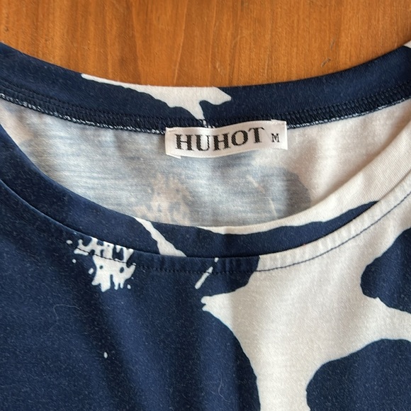 Size medium HuHot blue and white flowered cotton dress - Picture 2 of 3